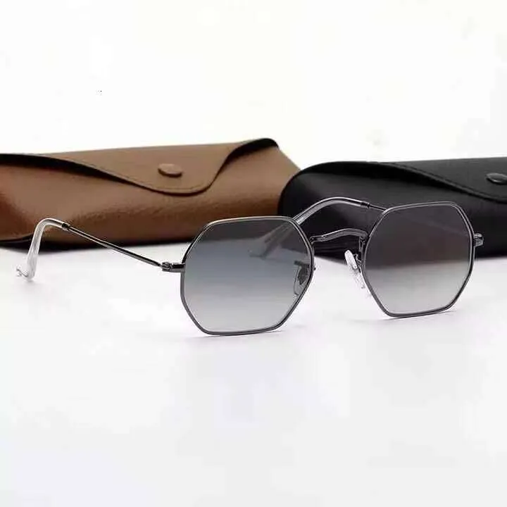 Round Silver Metal Sunglasses with Brown Lens – 2025 - Image 3