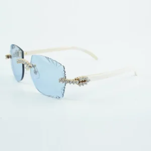 New designer product 5.0mm diamond with natural white buffalo horn legs and large cut lenses with a thickness of 3.0 and dimension of 18-140ss