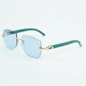 New designer product with natural green wood legs and large cut lenses with a thickness of 3.0 and dimensions of 18-135 mm